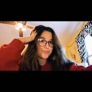 Meet your Posher, Daniella